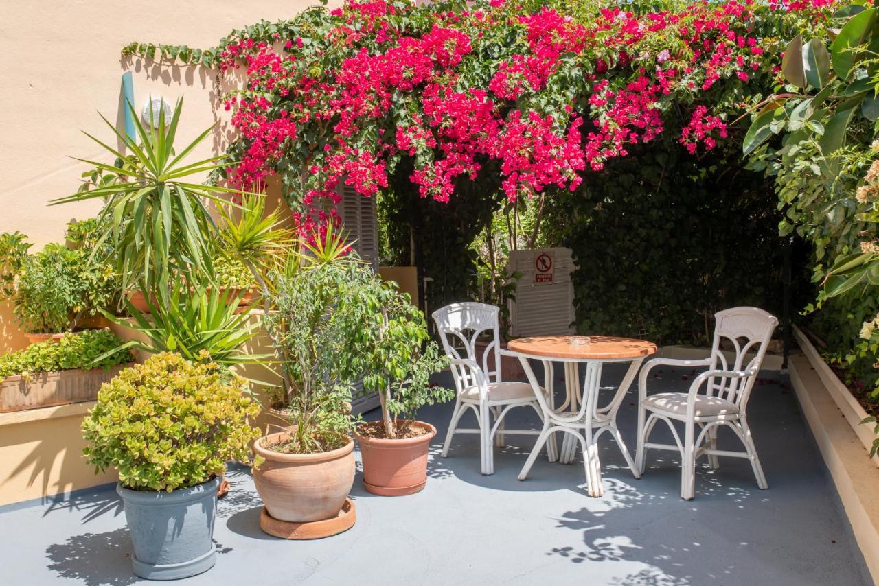 Alper Apartments Mallorca Palmanova Eksteriør bilde