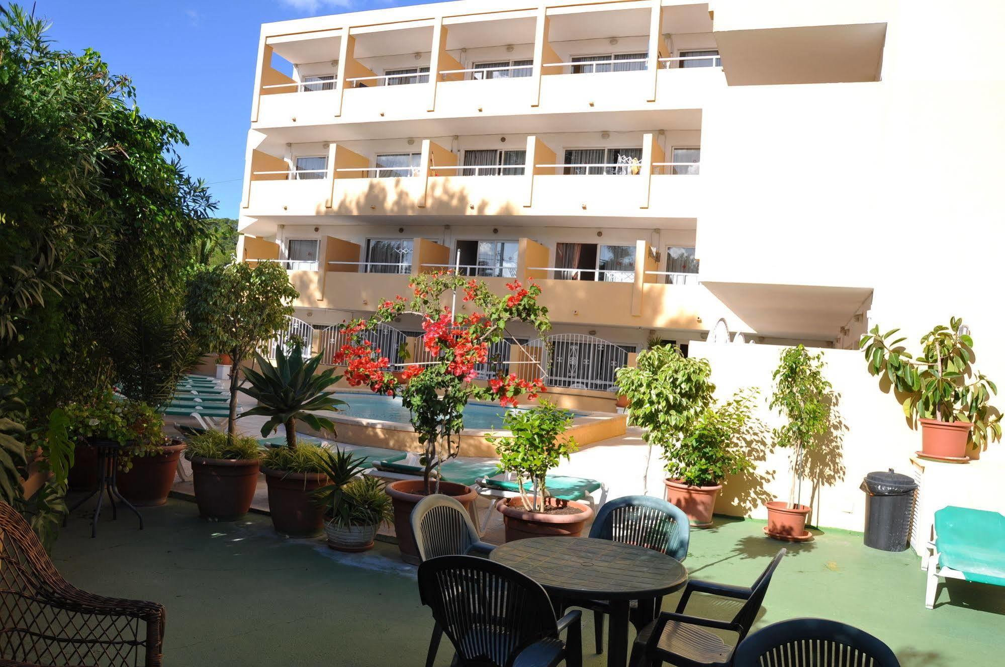 Alper Apartments Mallorca Palmanova Eksteriør bilde